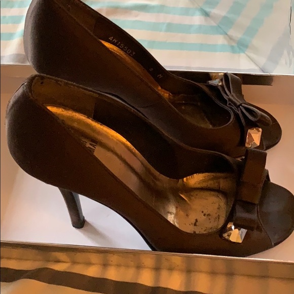 Heels - Picture 2 of 4